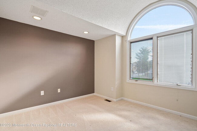 Building Photo - 194 Pelican Ct