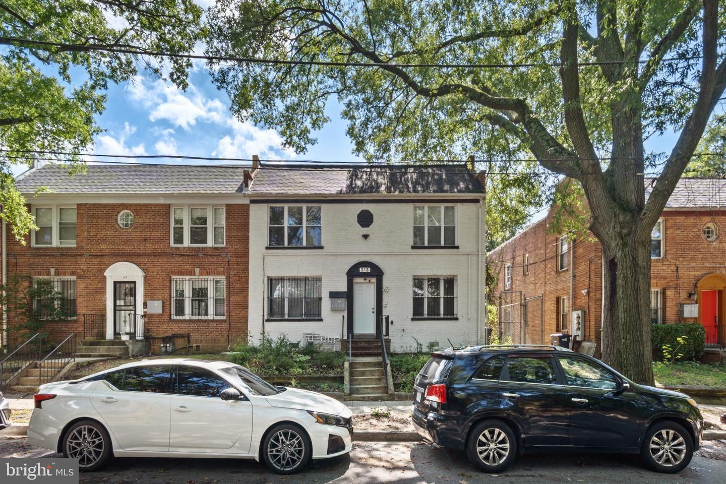 Building Photo - 313 Parkland Pl SE