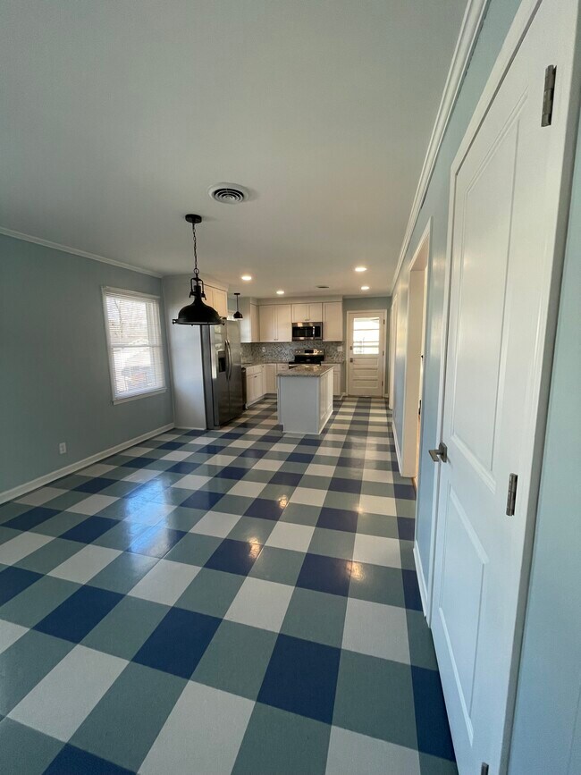 Building Photo - Stonewall