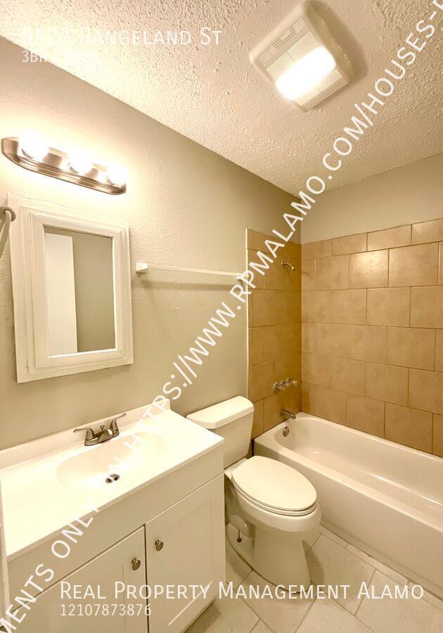 Building Photo - 5523 Rangeland St