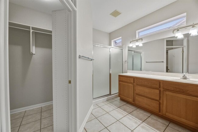 Building Photo - 121 Coreopsis Way