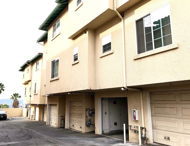 2 Car Garage - 3711 Baldwin St