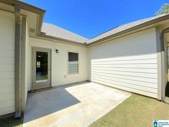 Building Photo - 318 Golden Eagles Cir