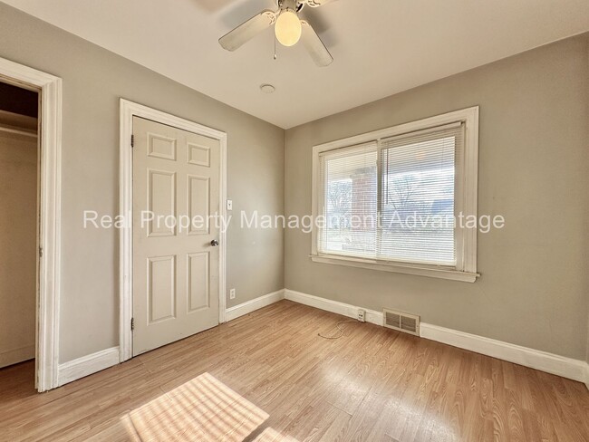 Building Photo - No Deposit Required! Updated, Spacious 3-B...