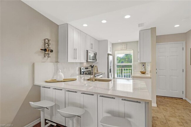 Building Photo - 1175 Mainsail Dr