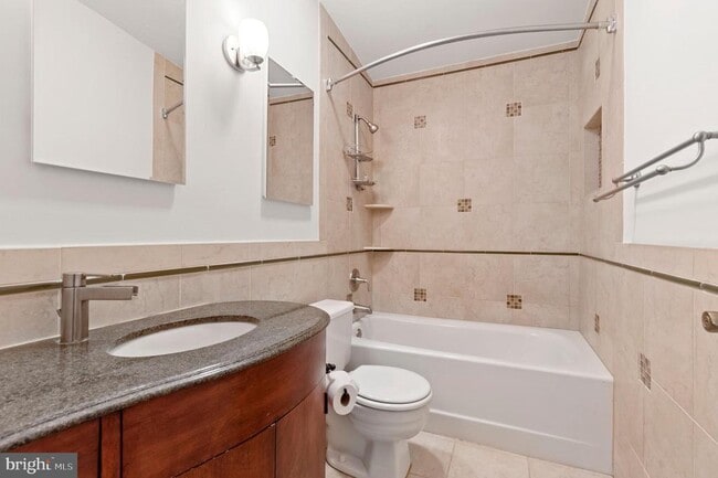 Building Photo - 10504 Pine Haven Terrace