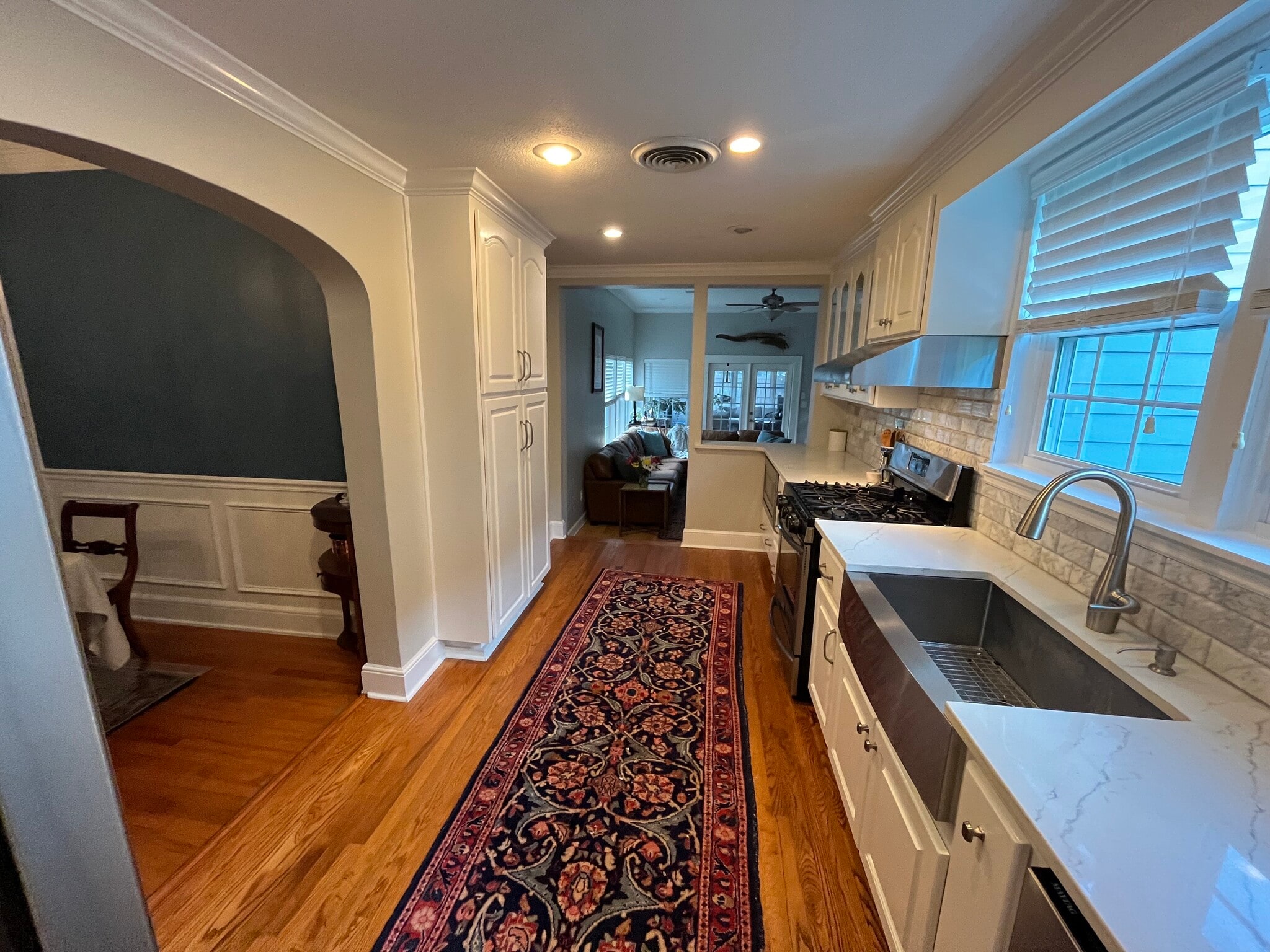 Building Photo - 718 Beard St