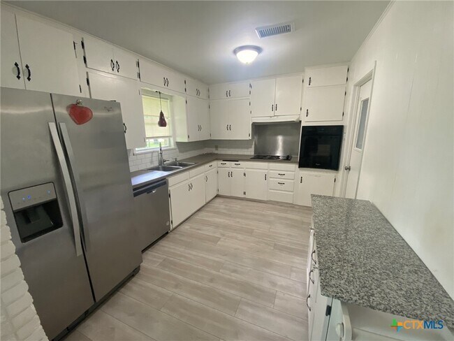 Building Photo - 2701 W Scott Blvd