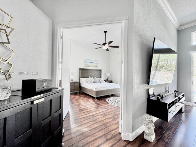 Building Photo - 19754 Dinner Key Dr