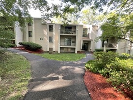 Building Photo - Turtle Creek Apartments at Toftrees