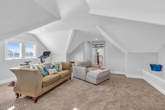 Building Photo - 300 Salem Ave