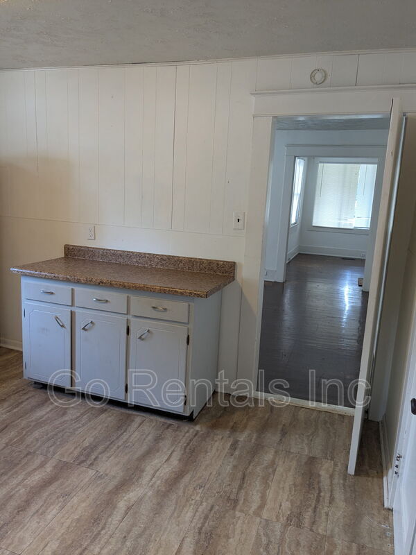 Building Photo - 816 Goldwire St SW