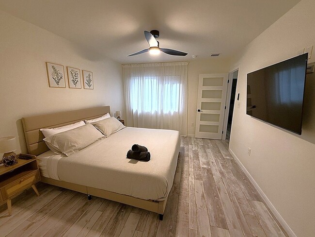 Building Photo - 5912 Harvest Hill Rd