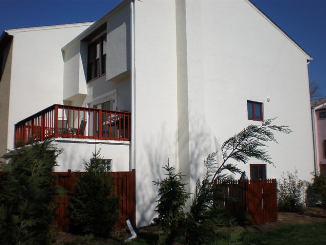 Building Photo - 1904 N Woodley St