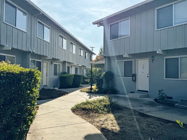 Building Photo - Homestead 15 LLC