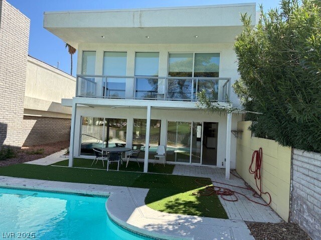 Building Photo - 836 Vegas Valley Dr