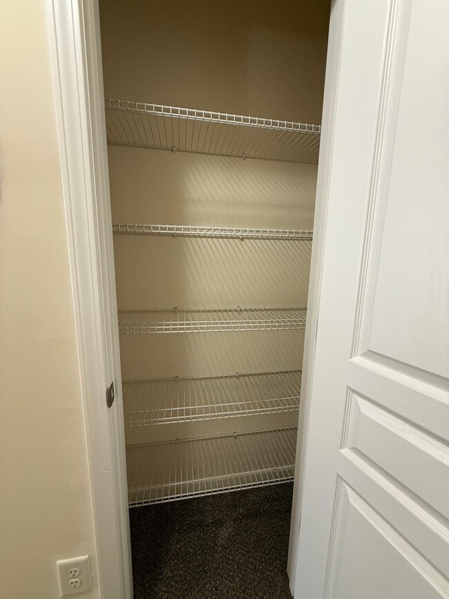 Building Photo - 8506 Quarton Dr