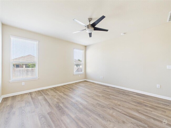 Building Photo - 16424 Pienza Dr