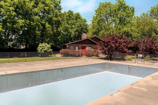 Building Photo - 2806 Downing Way