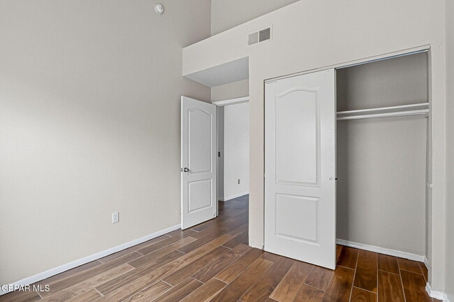 Building Photo - 14336 Puentecillas Dr