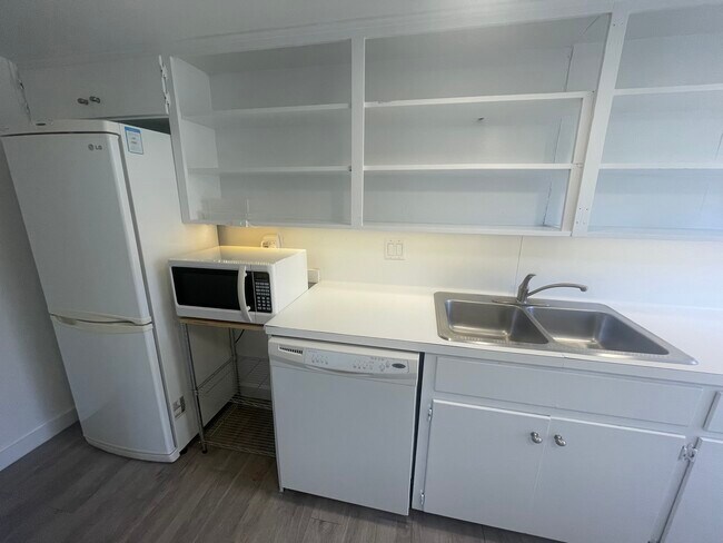 Building Photo - 1901 Glen Allen St