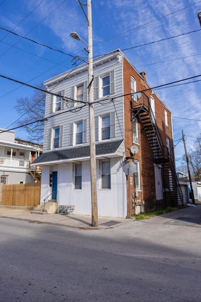 Building Photo - 117 S Belvidere Ave