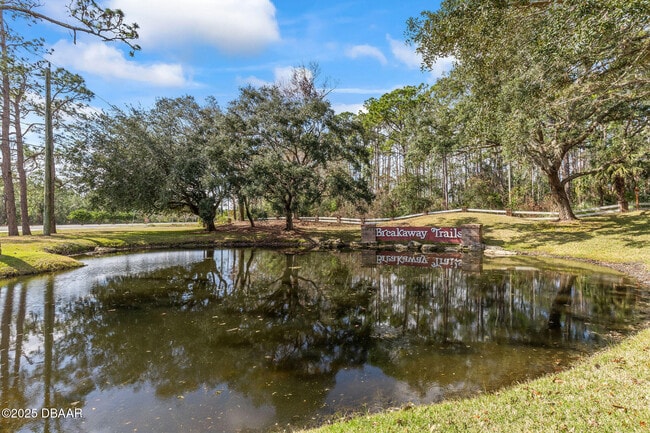 Building Photo - 16 Forest View Way