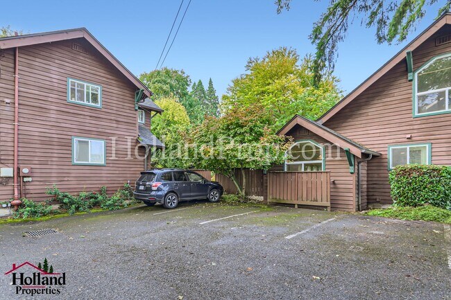 Building Photo - Spacious 1-Bedroom Plus Bonus Room in Forest Grove! BEST PRICE $1,650!!!