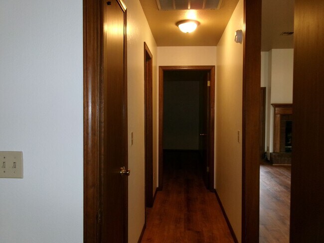 Building Photo - Pets Negotiable with Owner Approval!