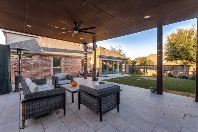 Building Photo - 10501 Old Dawson Ct