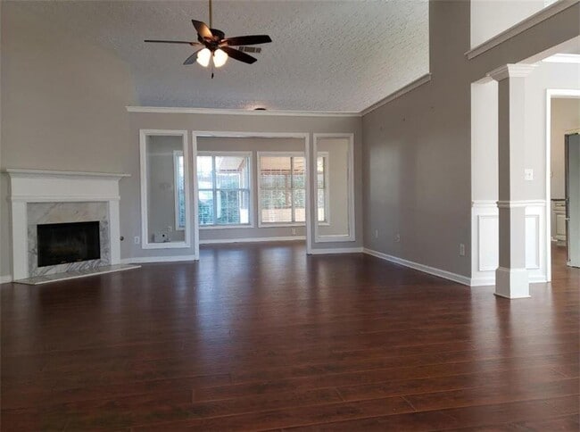 Building Photo - 2667 Leon Murphy Dr