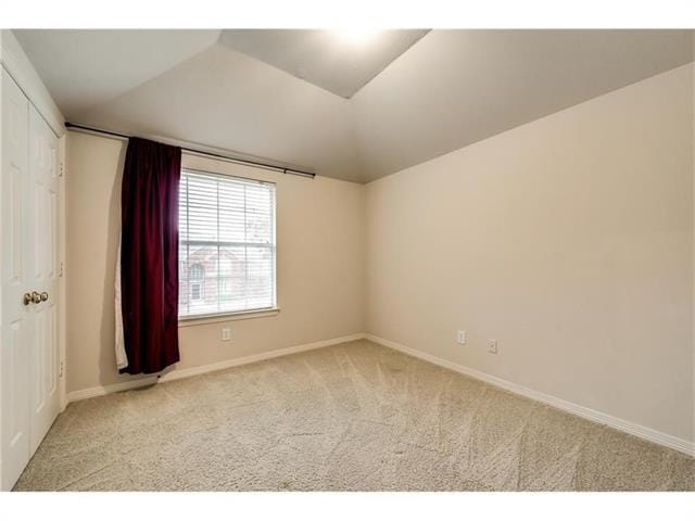 Building Photo - 2621 Pine Springs Dr