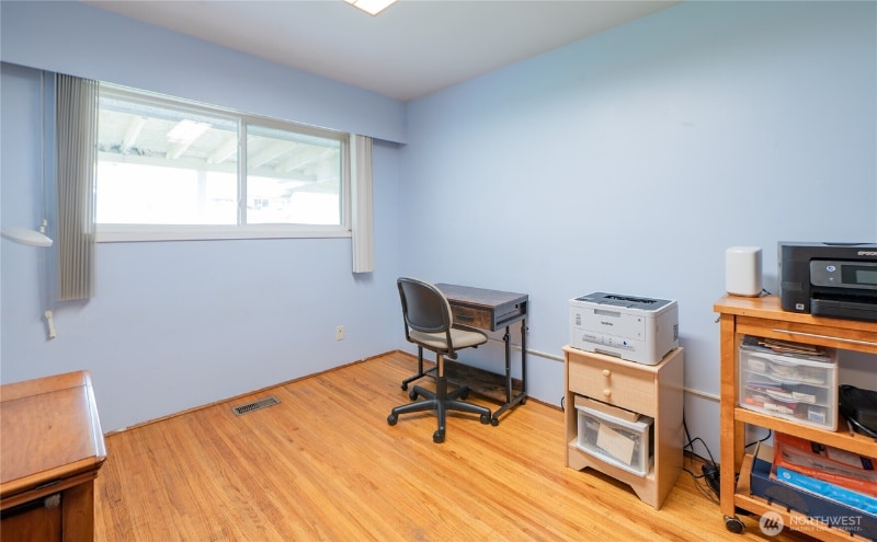 Building Photo - 426 10th St