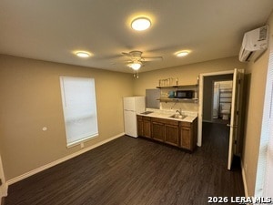 Building Photo - 242 W Harlan Ave