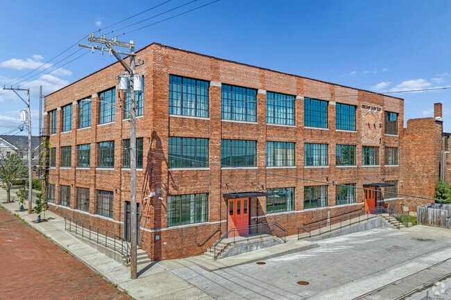 Building Photo - Cooperage 214