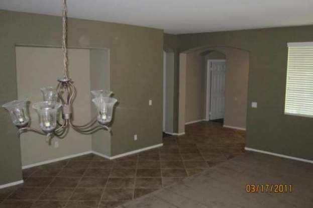 Building Photo - 29810 Cottonwood Cove