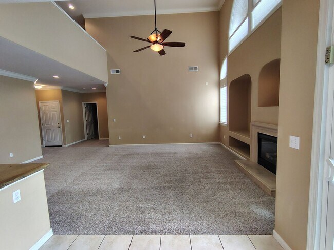 Building Photo - 13606 Brook Way