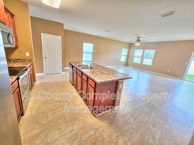 Building Photo - 8595 Dylan Michael Dr