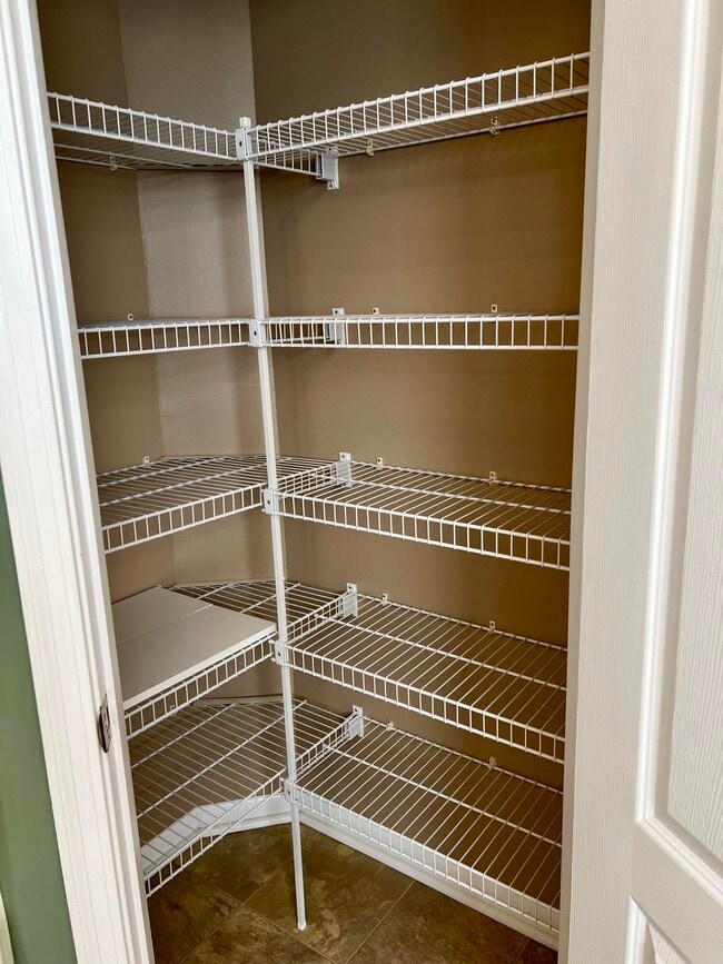 Building Photo - 2271 Edenderry Dr