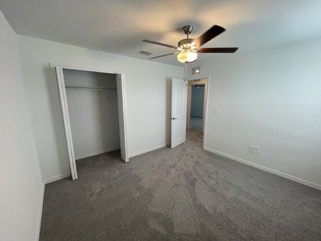 Building Photo - 11592 Radiant Shr Lp