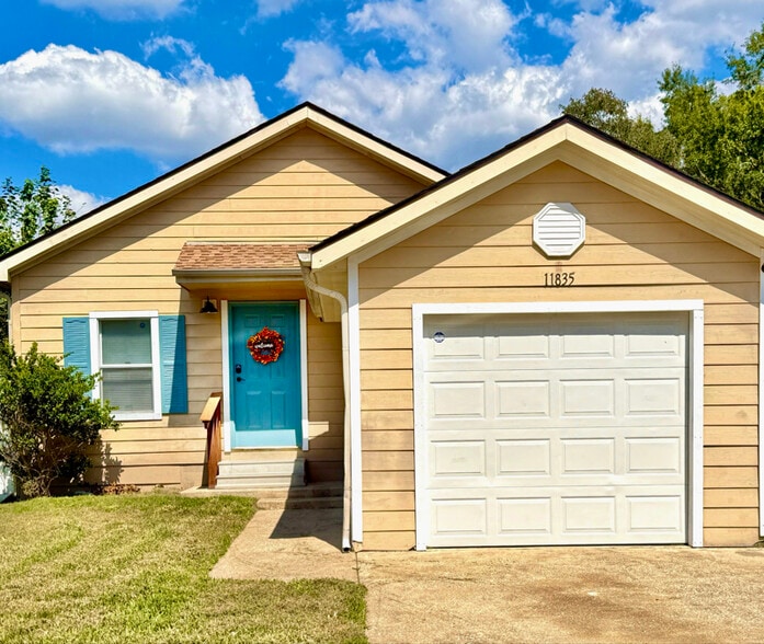Primary Photo - 11835 Greensbrook Forest Dr
