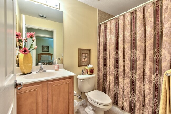 Building Photo - BEAUTIFUL PELICAN LANDING HOME