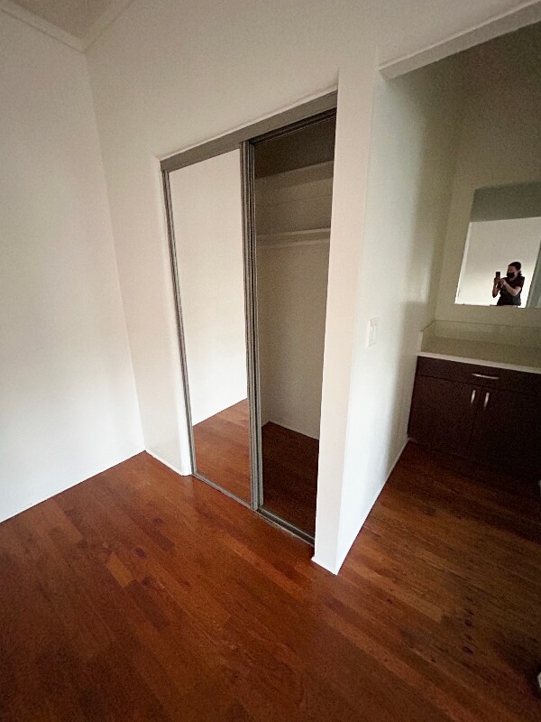 Building Photo - 1845 N Gramercy Pl