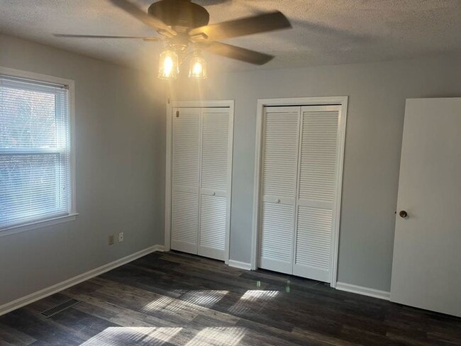 Building Photo - Available now. Beautifully Remodeled Townhouse Available in Central Mt Pleasant!