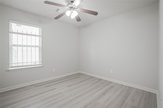 Building Photo - 12903 Belmont Legend Ct