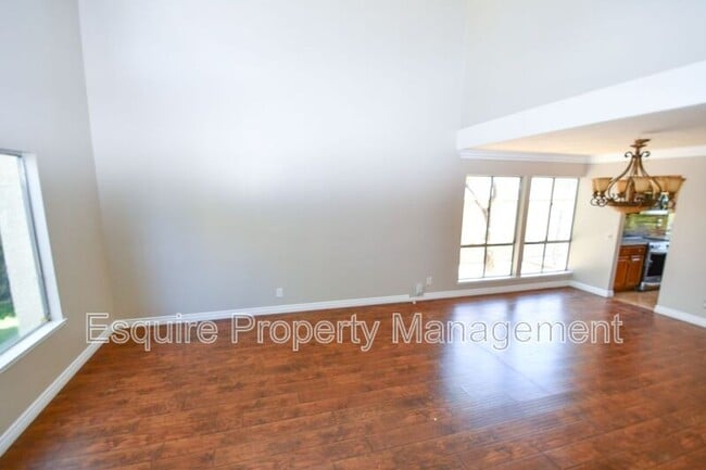 Building Photo - 1310 Gracia St