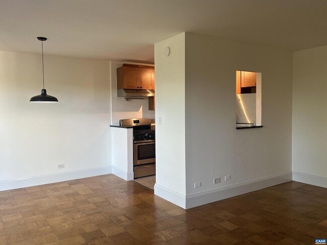 Building Photo - 511 1st St N