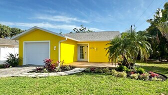 Building Photo - 1672 Atlanta Plaza Dr
