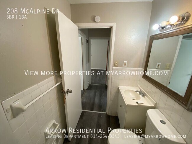 Building Photo - 208 Mc Alpine Dr
