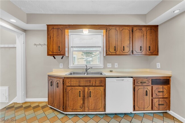 Building Photo - 1599 Felton Rd